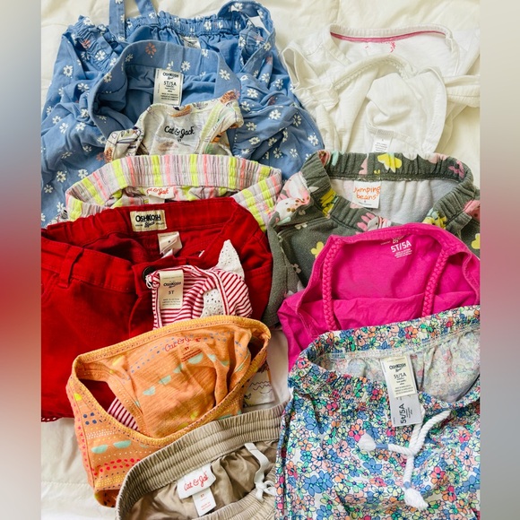 Girl Clothing Bundle Size 5 (15+ outfits) - Picture 4 of 6